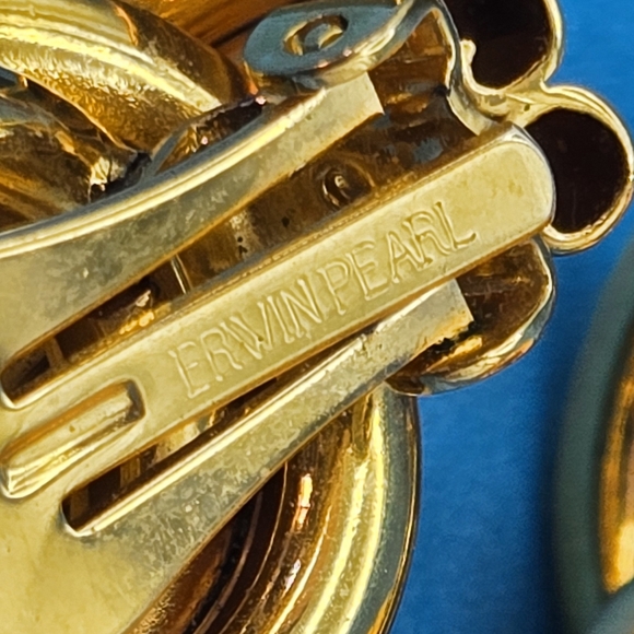 🤎Erwin Pearl Vintage Gold Knot Clip Earrings - Picture 8 of 11